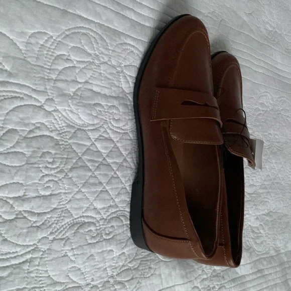 NWT Kensie Brown Loafers - Picture 2 of 4